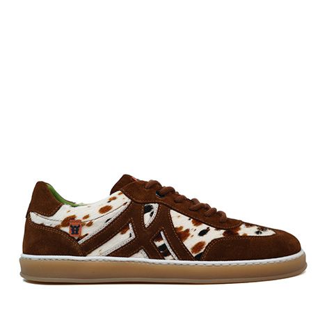 Barefoot 9001 Brown & White